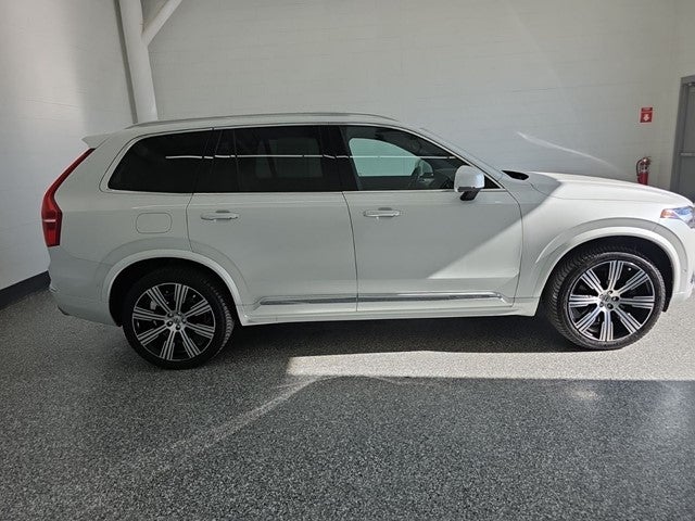 2021 Volvo XC90 Recharge Plug-In Hybrid T8 Inscription 7 Passenger