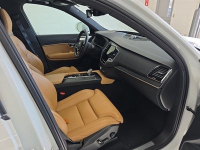 2021 Volvo XC90 Recharge Plug-In Hybrid T8 Inscription 7 Passenger