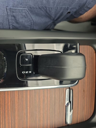 2023 Volvo XC60 B5 Plus Dark Theme