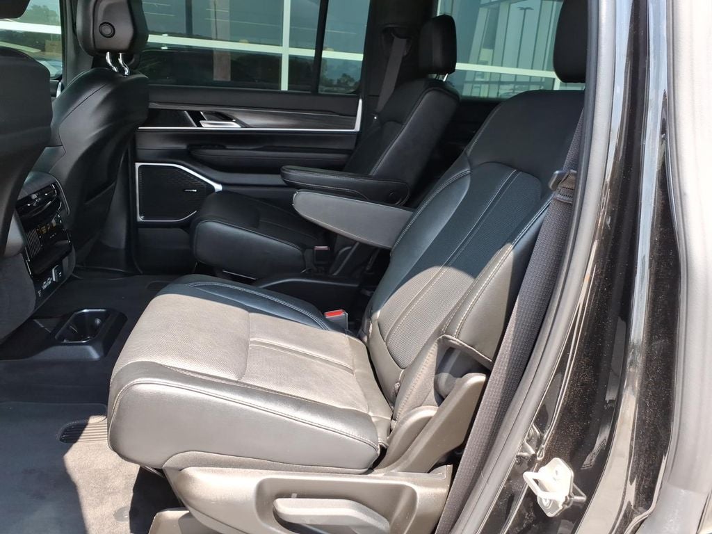 2023 Jeep Wagoneer Series II