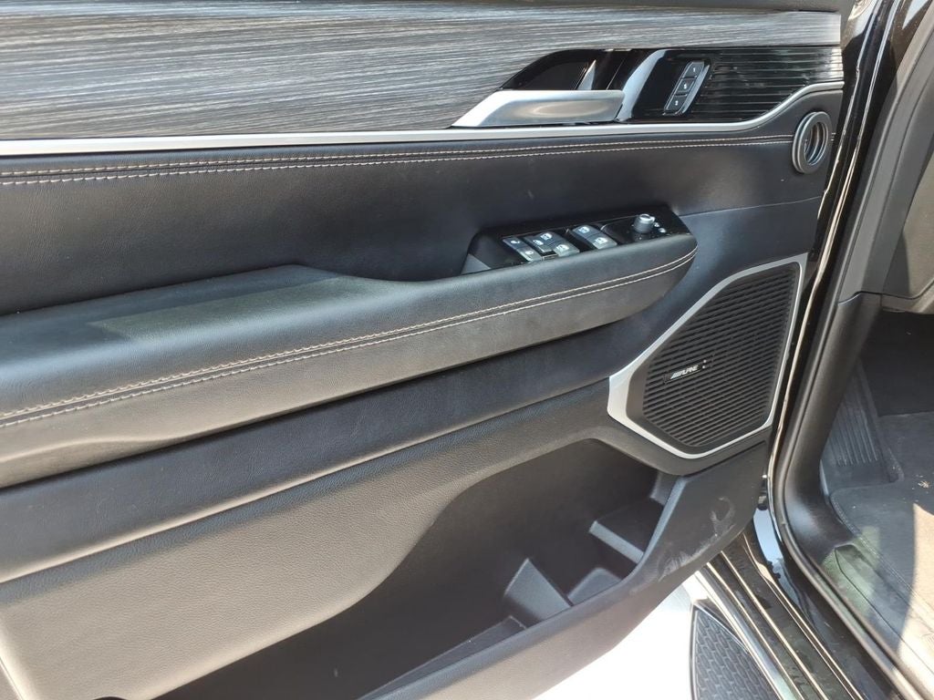 2023 Jeep Wagoneer Series II