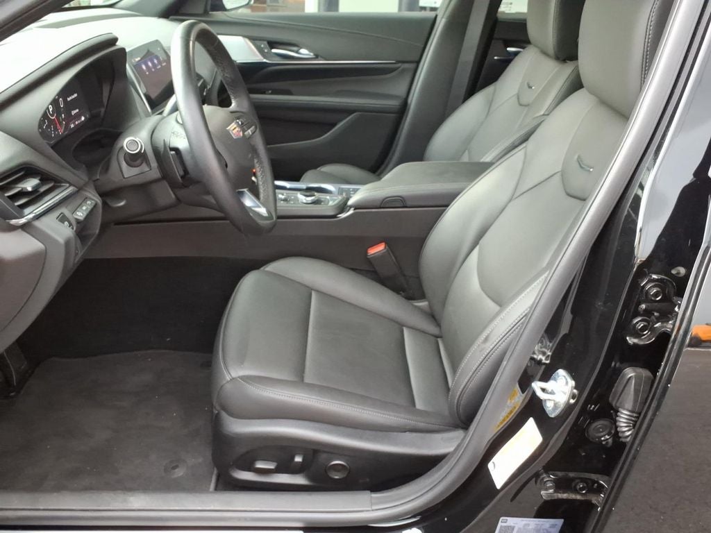 2025 Cadillac CT4 Premium Luxury