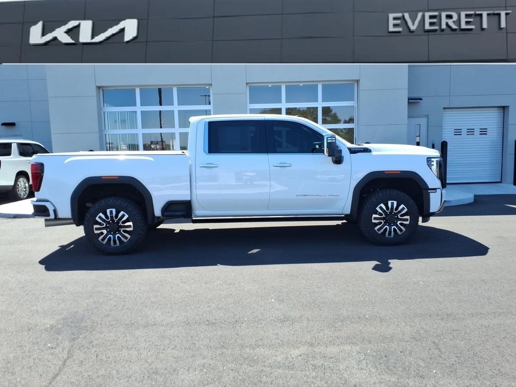 2025 GMC Sierra 2500HD Denali Ultimate