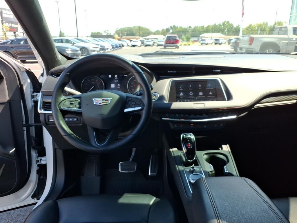 2022 Cadillac XT4 Sport