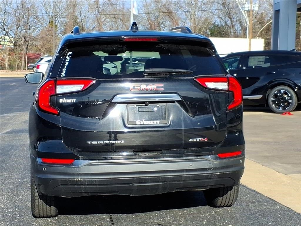 2023 GMC Terrain AT4