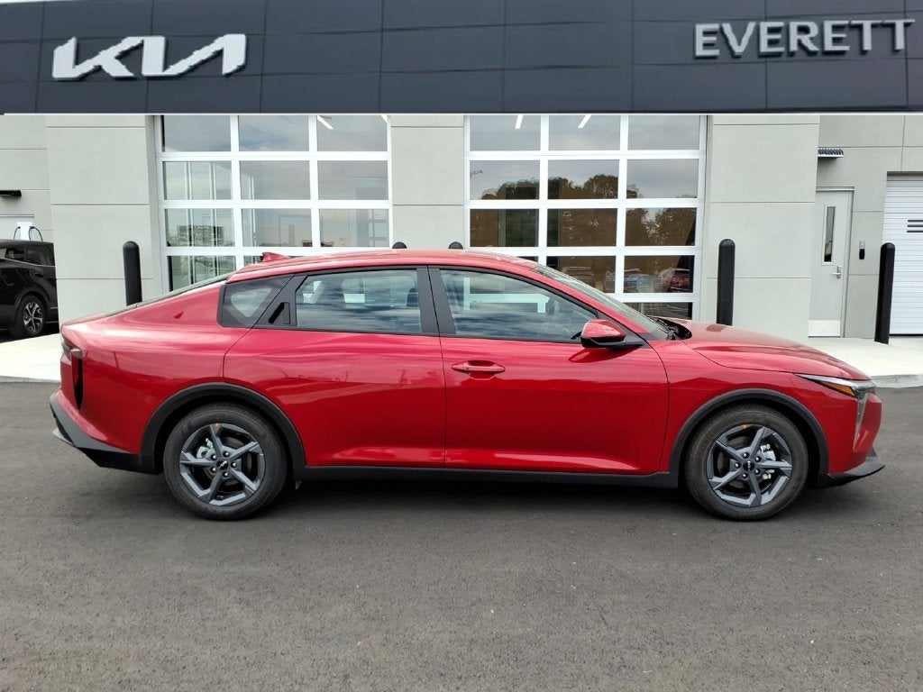 2027 Kia K4 LXS