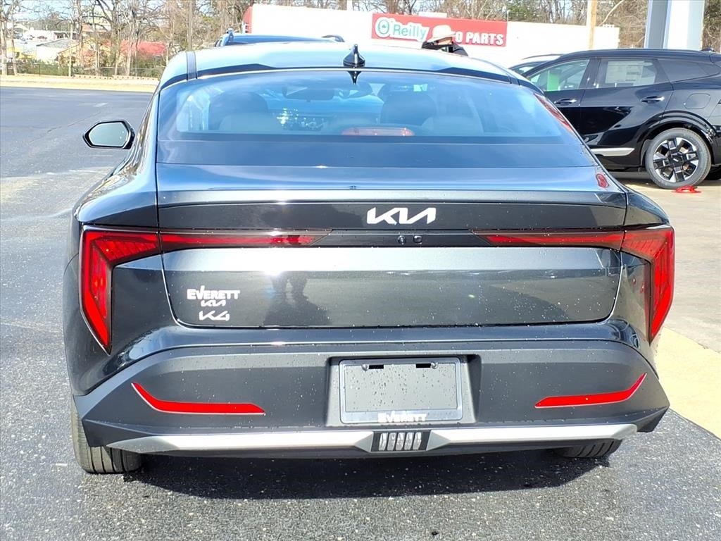 2026 Kia K4 LXS