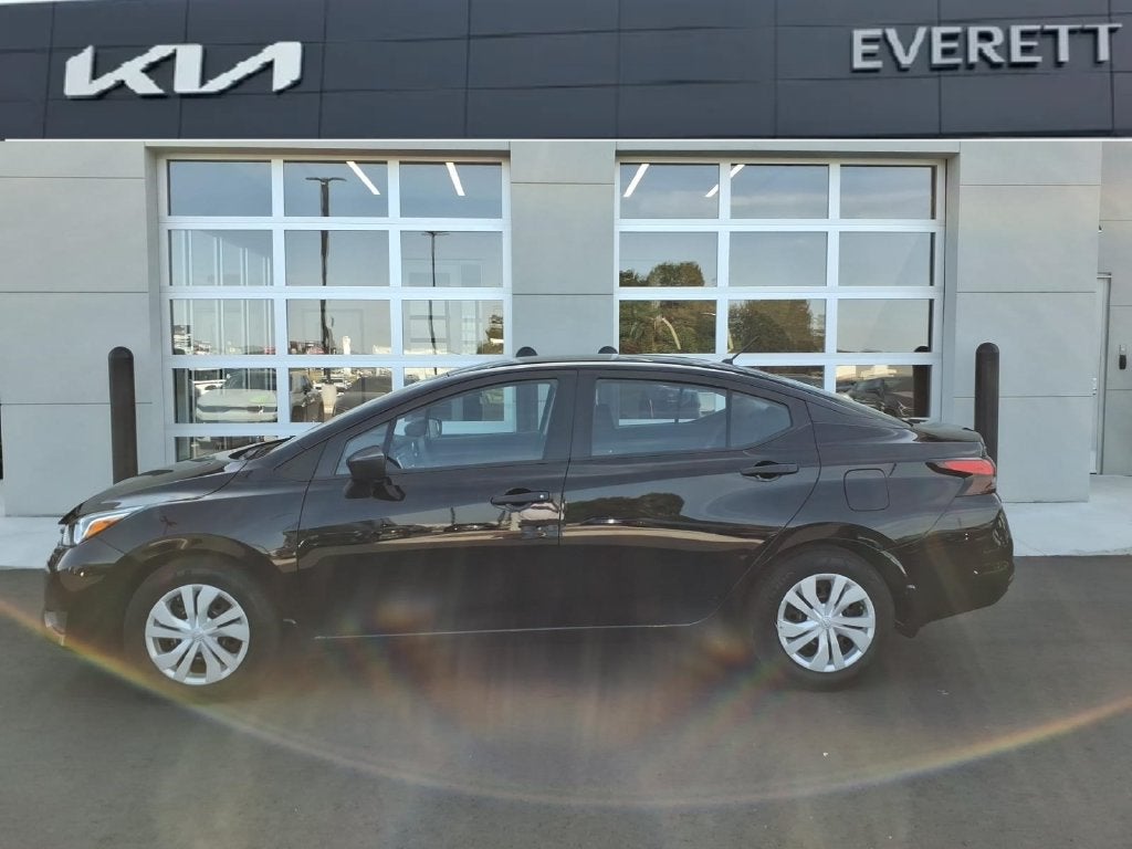 2024 Nissan Versa 1.6 S