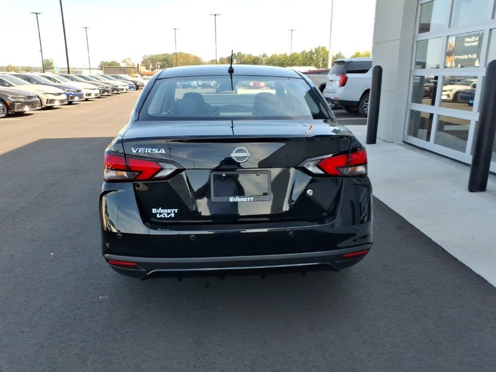 2024 Nissan Versa 1.6 S