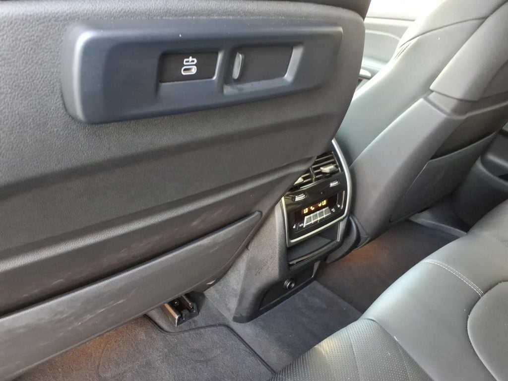 2023 BMW X5 M50i