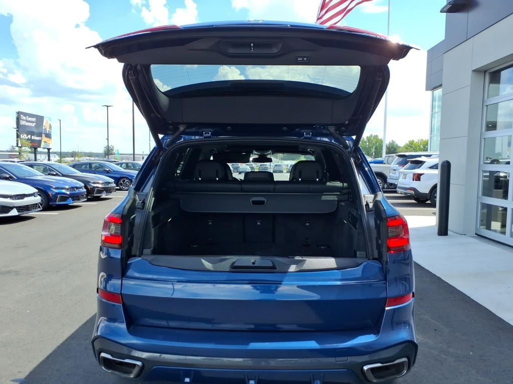 2023 BMW X5 M50i