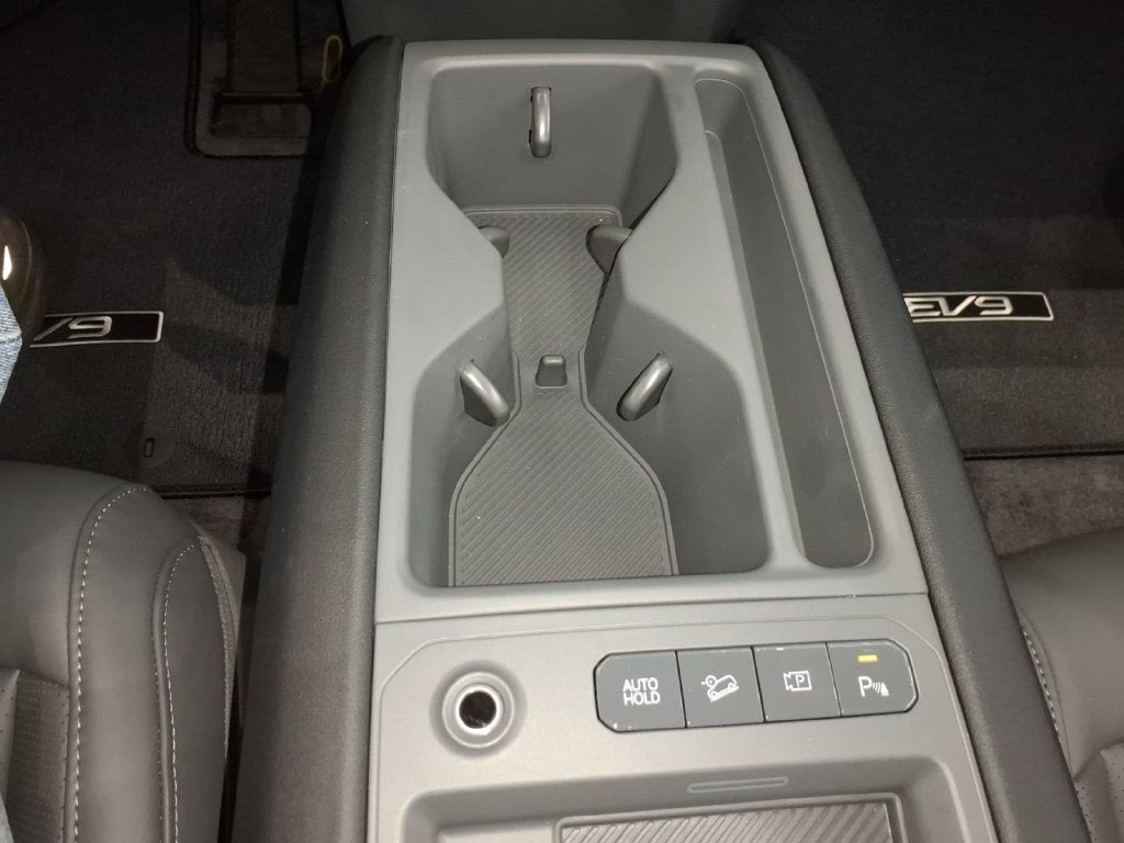 2026 Kia EV9 Wind