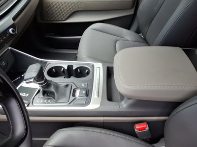 2027 Kia Carnival LXS