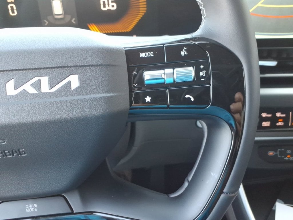 2027 Kia Carnival LXS