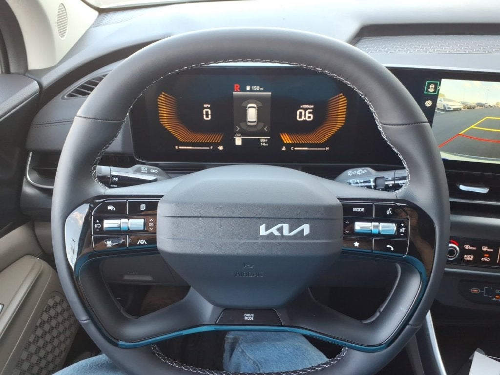 2027 Kia Carnival LXS