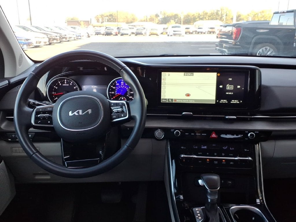 2024 Kia Carnival EX