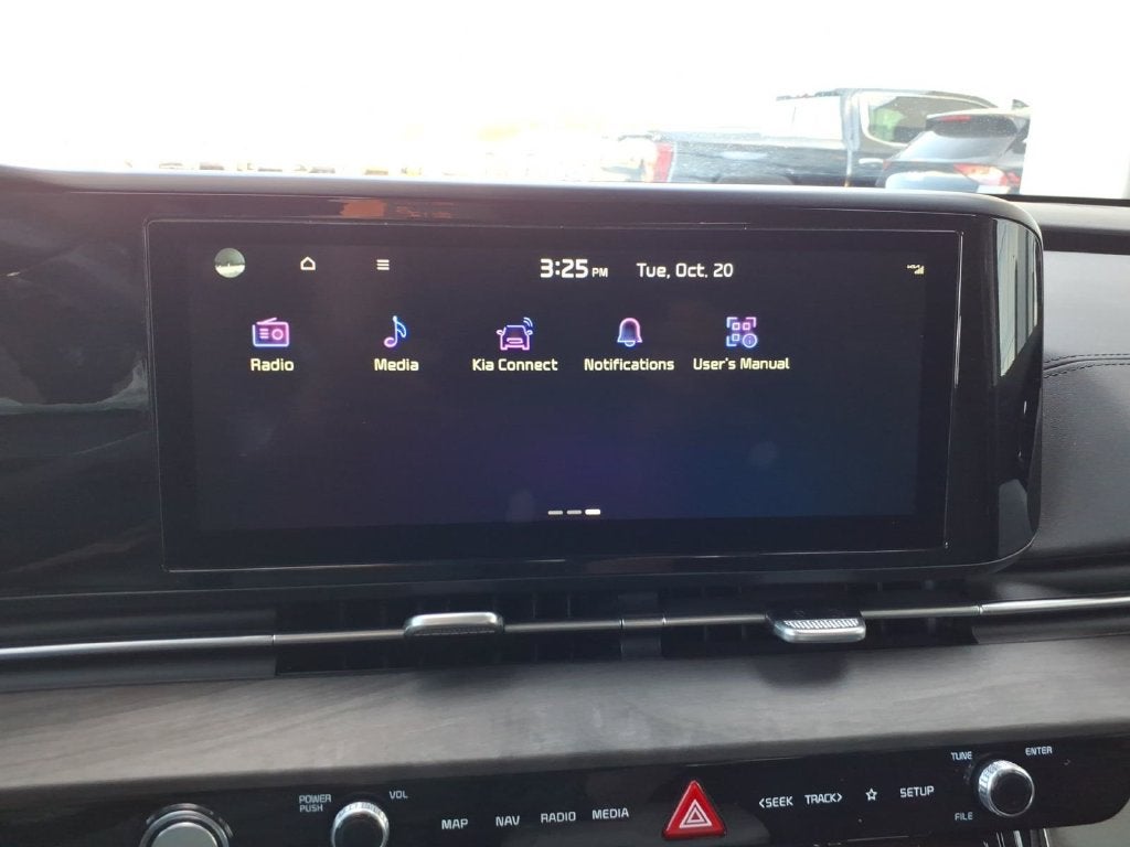 2024 Kia Carnival EX