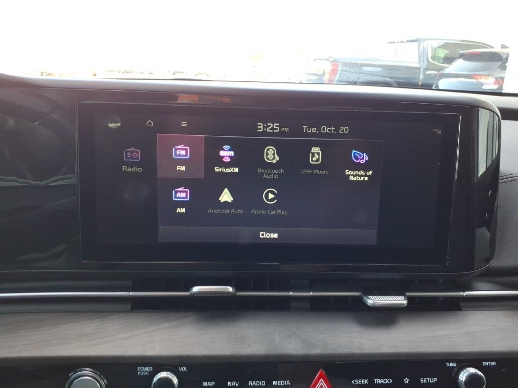 2024 Kia Carnival EX