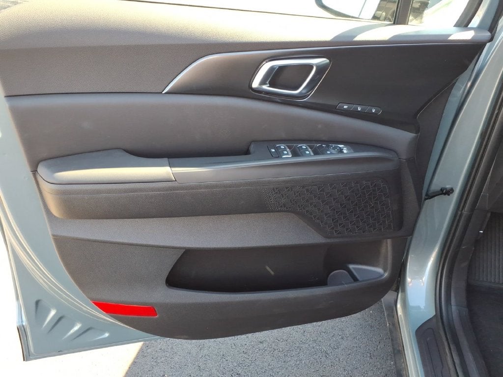 2027 Kia Carnival SX