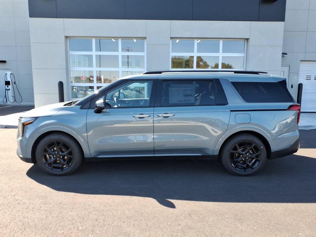 2027 Kia Carnival SX
