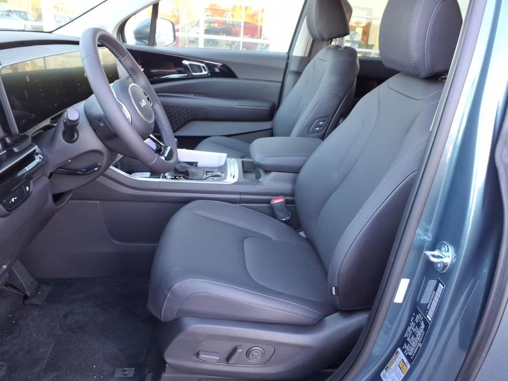2026 Kia Carnival Base