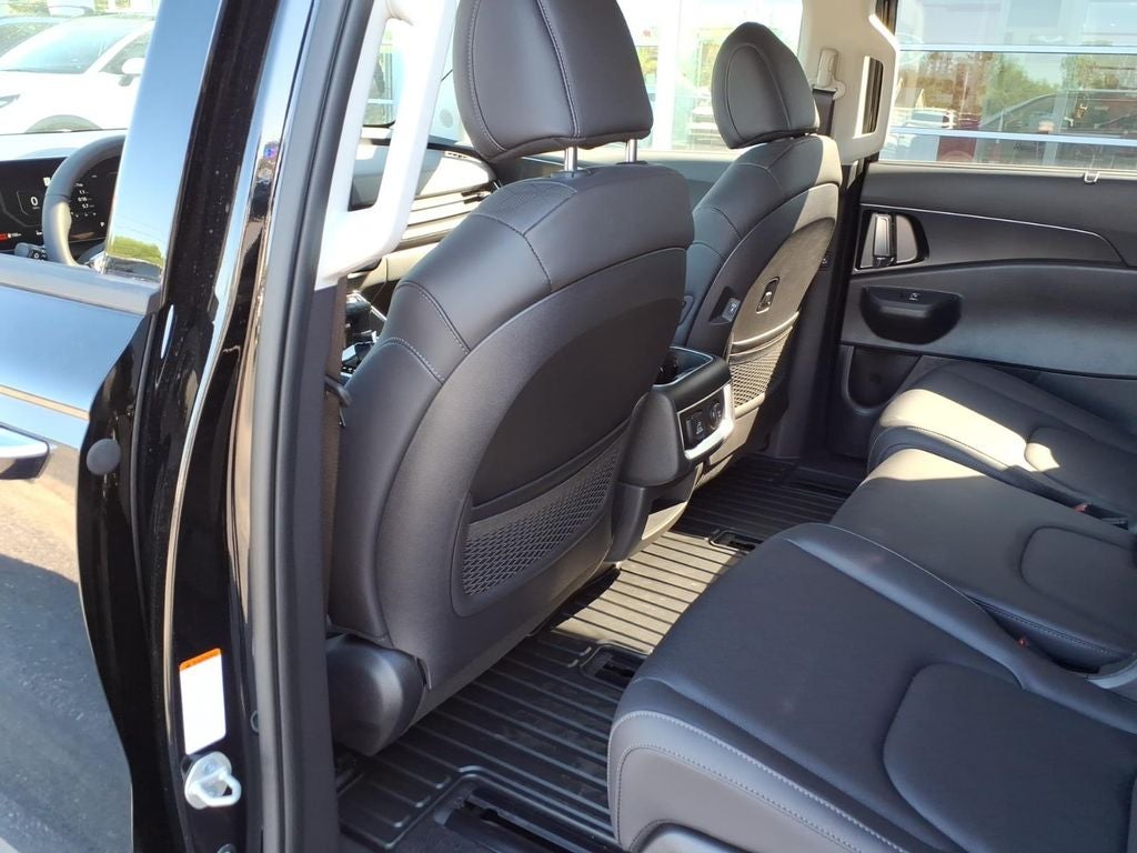 2026 Kia Carnival SX