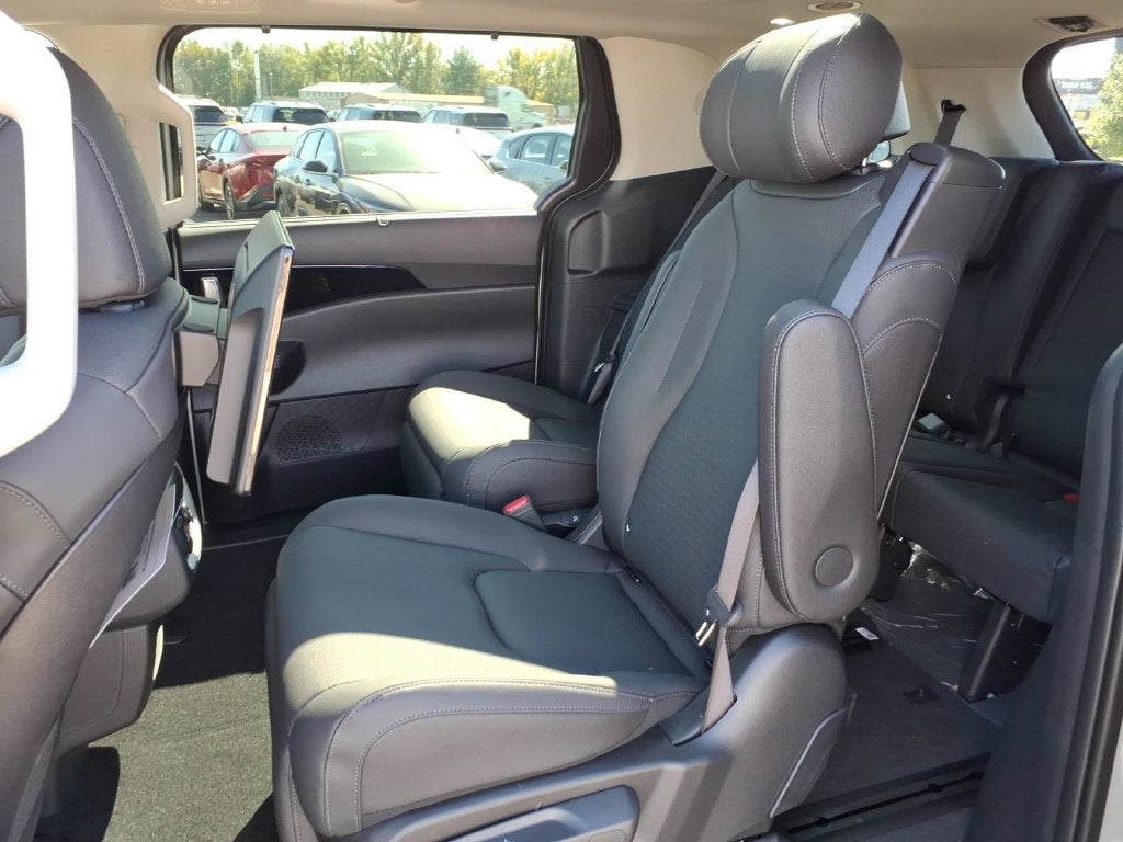 2027 Kia Carnival Hybrid SX Prestige
